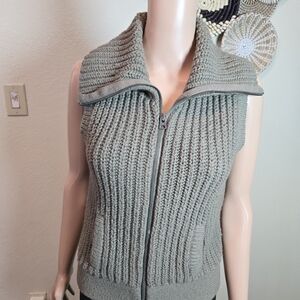 American Eagle SWEATER VEST OLIVE SIZE Medium Full Zip Turtle Neck